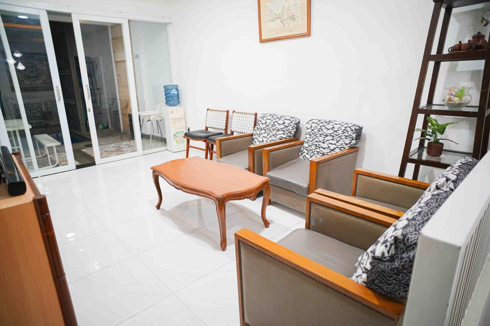 Schones Haus Private Pool & Netflix By Grorental Bandung Dış mekan fotoğraf